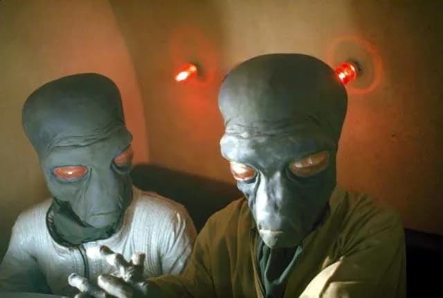 Les De Maal à la Cantina de Chalmun