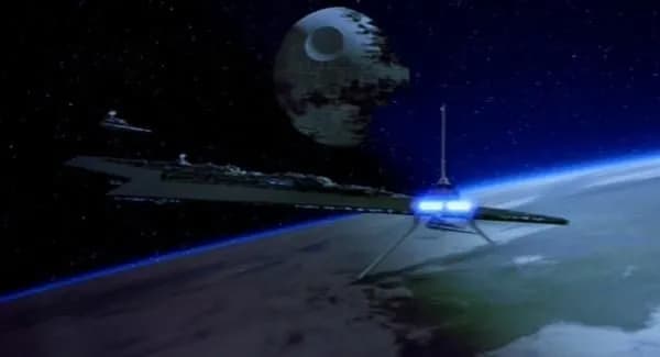 La navette Tydirium s'apprête à envoyer ses codes à l'Executor