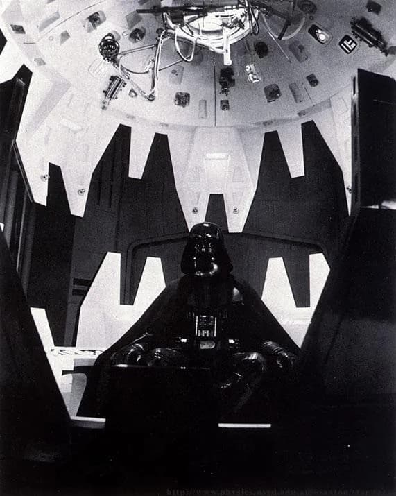 Darth Vader dans sa bulle de méditation, à bord de l'Executor.